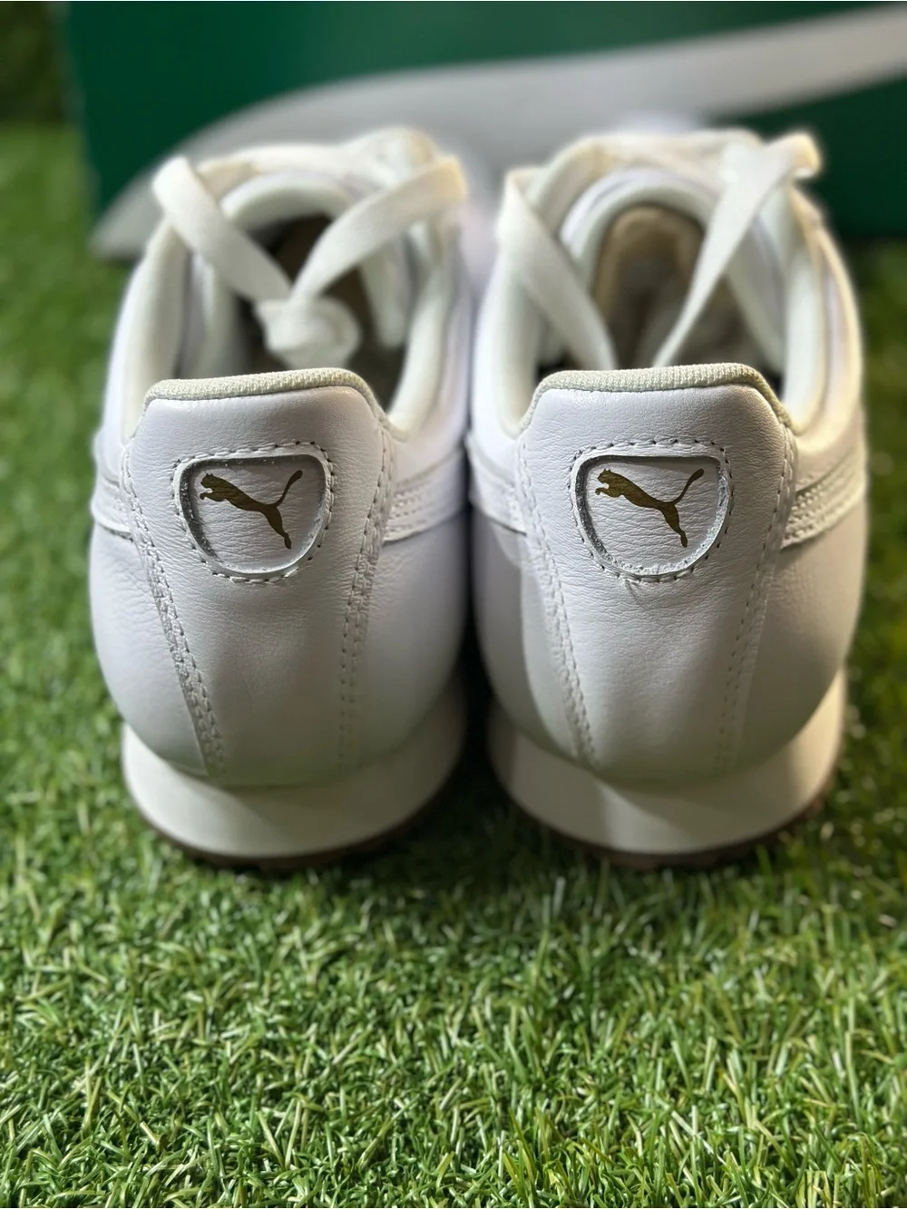 PUMA ROMA CLASSIC GUM LEATHER, SIZE: 11.5 MENS, COLOR WHITE/ GOLD, GUM, NEW